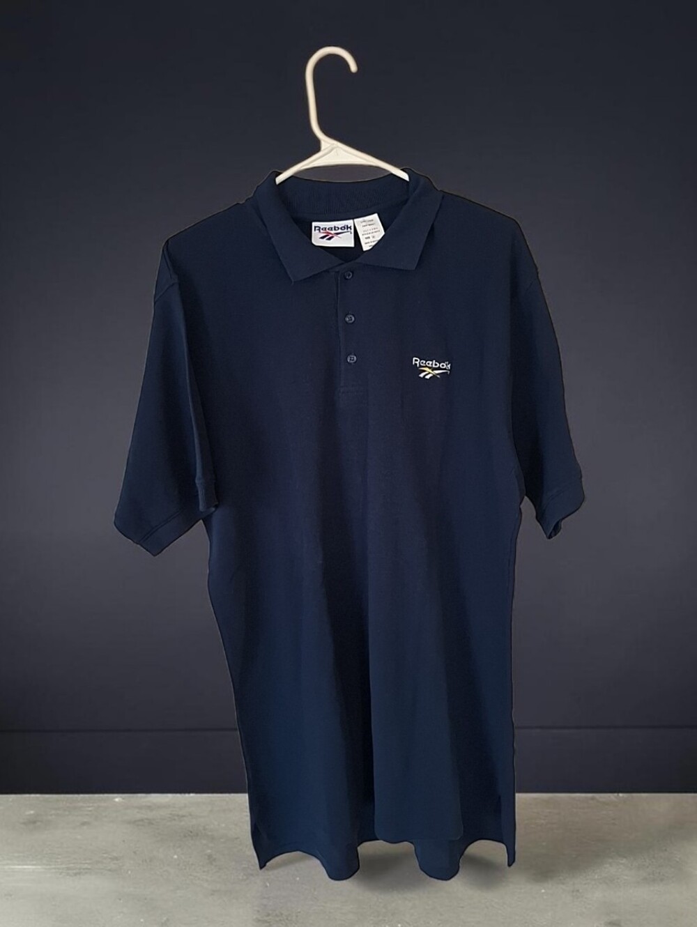 Reebok Men's Medium Dark Navy Polo with Small Logo